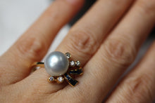 Load image into Gallery viewer, Large Baroque Pearl Ring