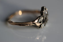 Load image into Gallery viewer, Giardinetti Diamond Ring